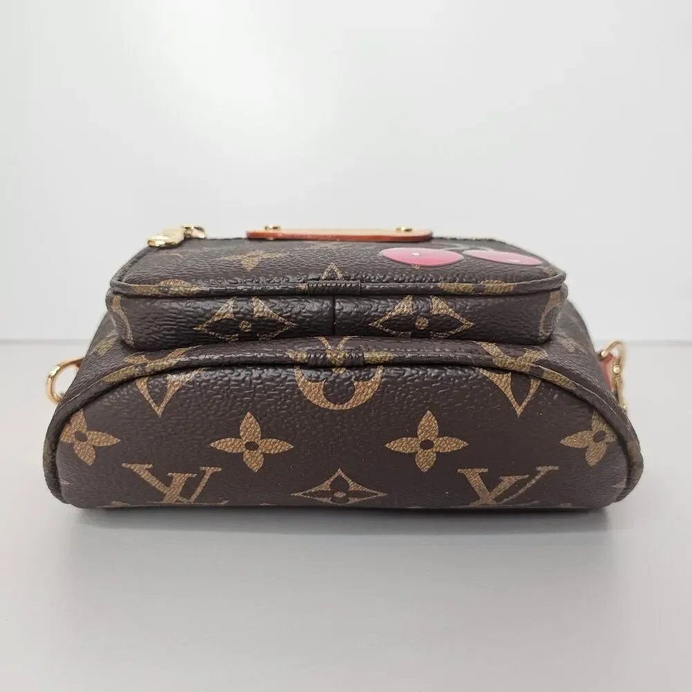 Louis Vuitton Mini Bumbag Cherry Takashi Murakami - Picture 3 of 6